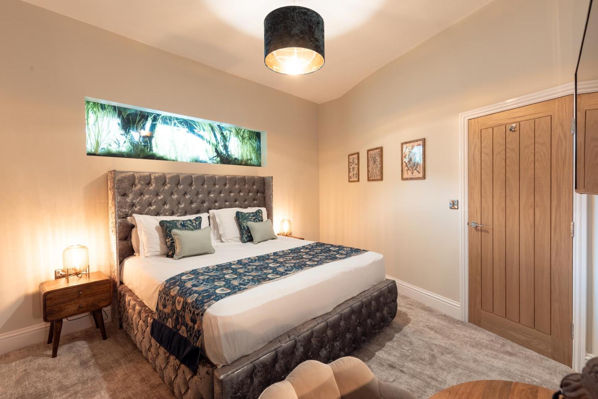 The Resolution Hotel Whitby